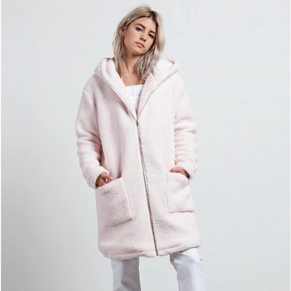 🔆VOLCOM🔆 GMJ SHERPA COAT light pink super soft, cozy, comfortable warm - Picture 3 of 14